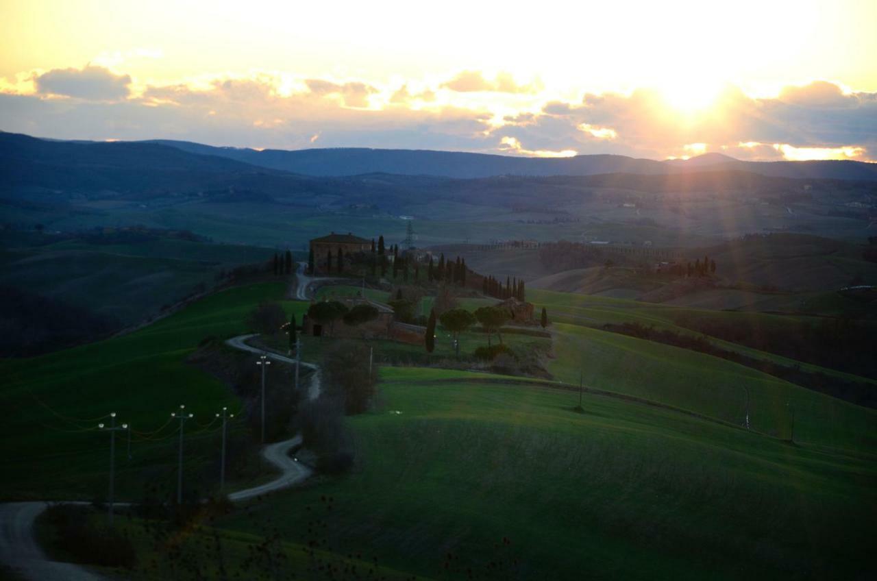 Podere Il Granaio - Crete Senesi - Tuscany Hébergement de vacances Sienne